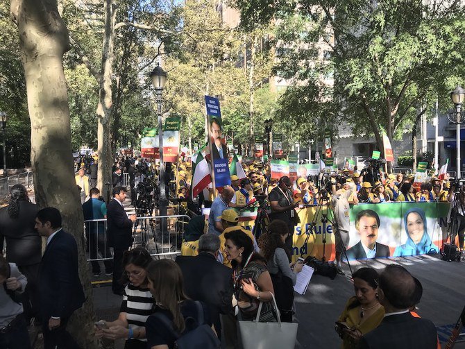 数千美籍伊朗人搞请愿，请求美军“解放伊朗人民”