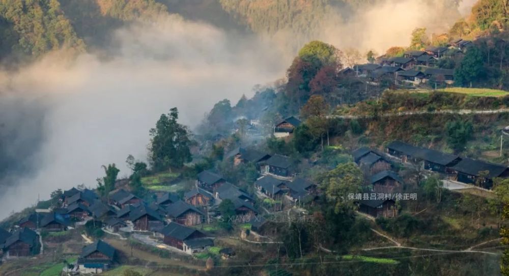 大型风光延时影片《这里是湘西》