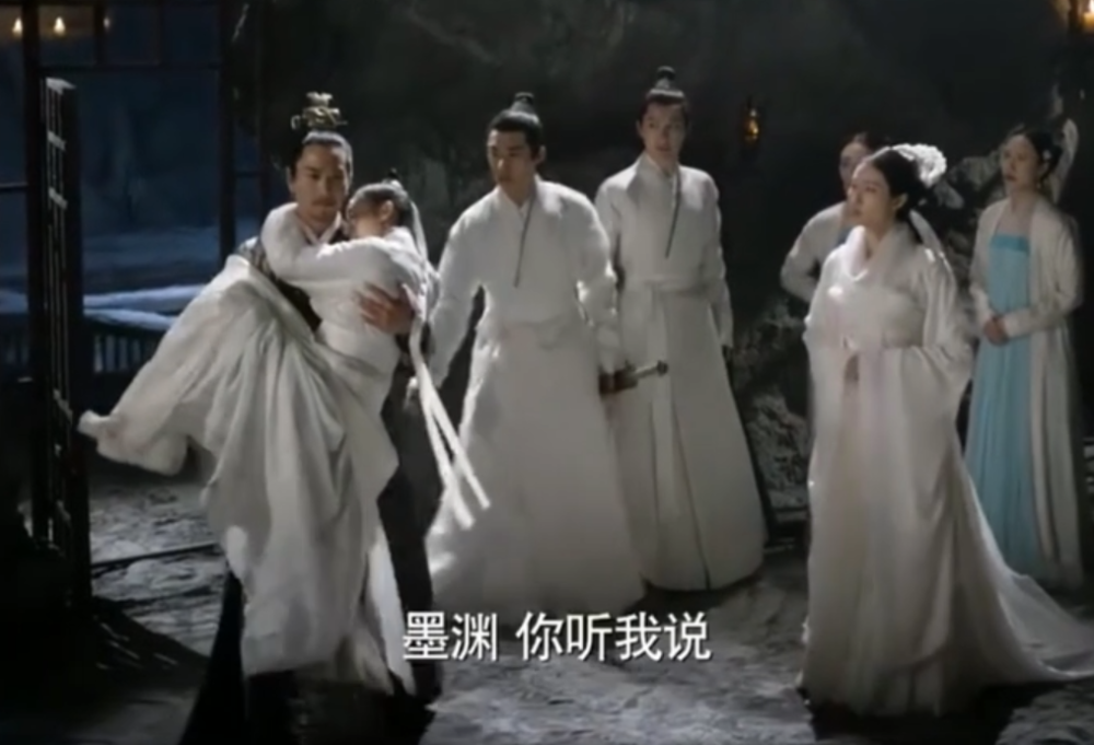 三生三世:其实墨渊早将对白浅的爱昭告四海八荒,而她
