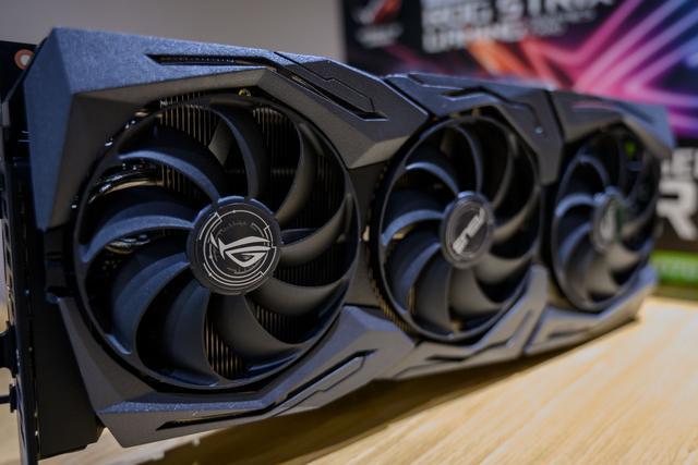 新一代高端首选,华硕rog rtx2070super-a8g