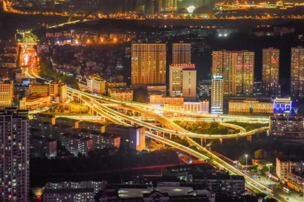 中国城市gdp一些二线三线城市_中国城市gdp排名2020