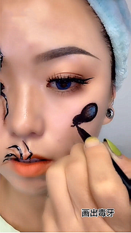 大佬脸上仿妆"蜘蛛精,开局:就你这两下?结局:你想吓坏谁?