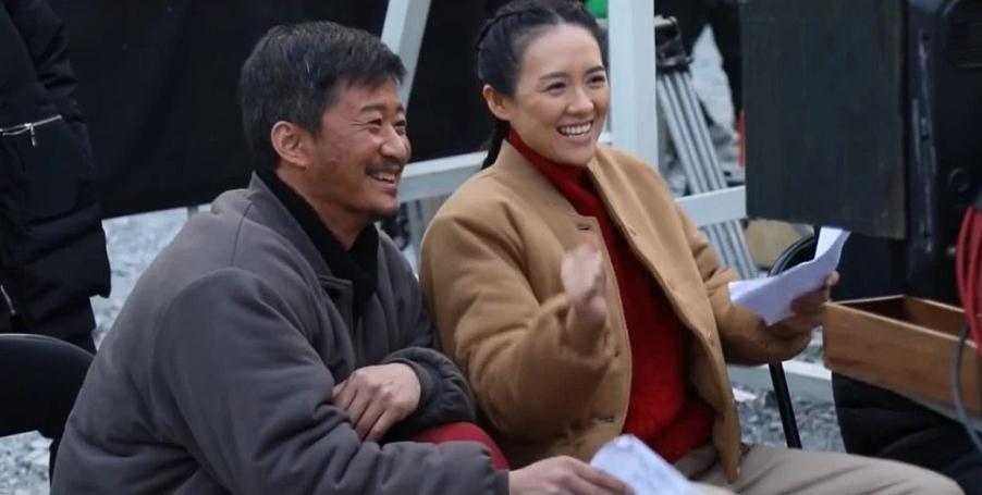 吴京被问和章子怡拍吻戏的感觉,脱口而出一句话,全场