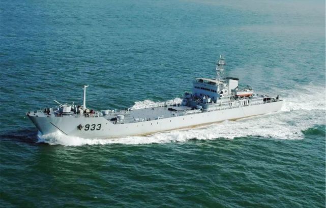 以来072a型号登陆舰一共入列服役15艘,分别命名为:天柱山舰,大青山舰