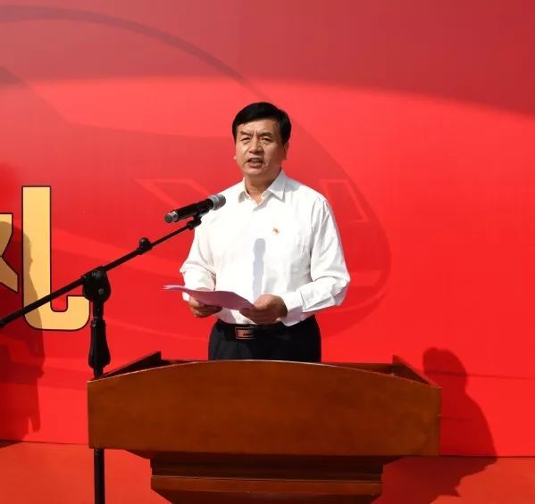 不忘初心牢记使命我校隆重举行庆祝新中国成立70周年