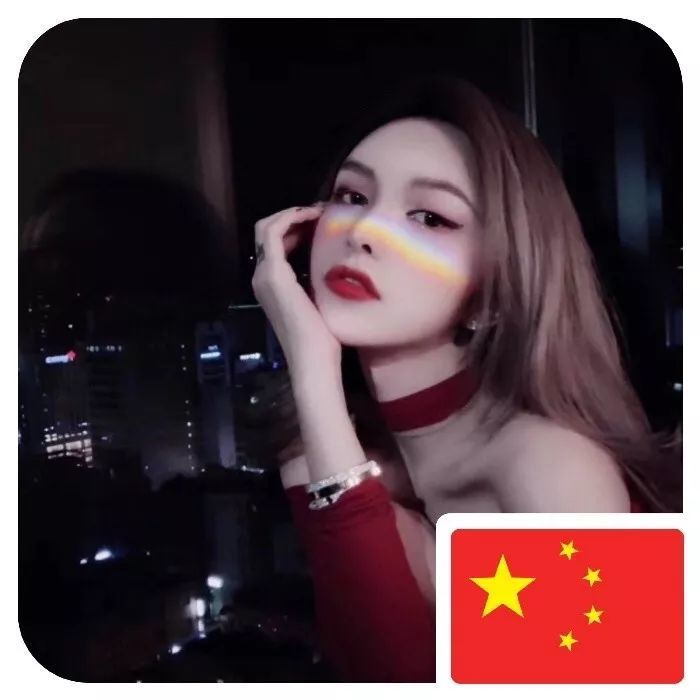 与国旗同框女生头像