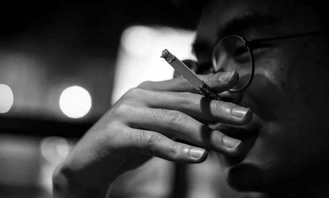 人到中年应牢记一句话:人过四十,三人不求,老祖宗的话