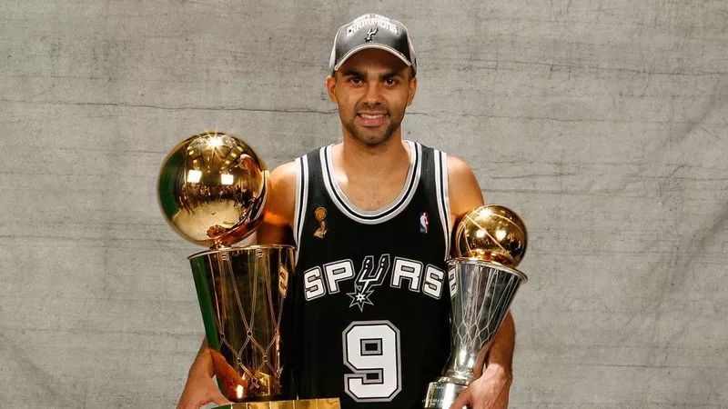 nba国际gdp排名_NBA最强三人组排名,GDP组合上榜,最后一组是勇士克星