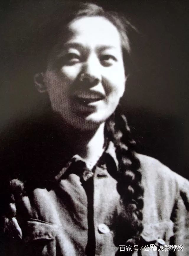 于蓝,12张美照,从5岁到98岁,老一辈女艺术家的华彩人生
