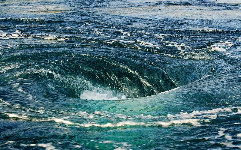 世界上最强的水漩涡长什么样?萨尔特流,每6小时就会来一次