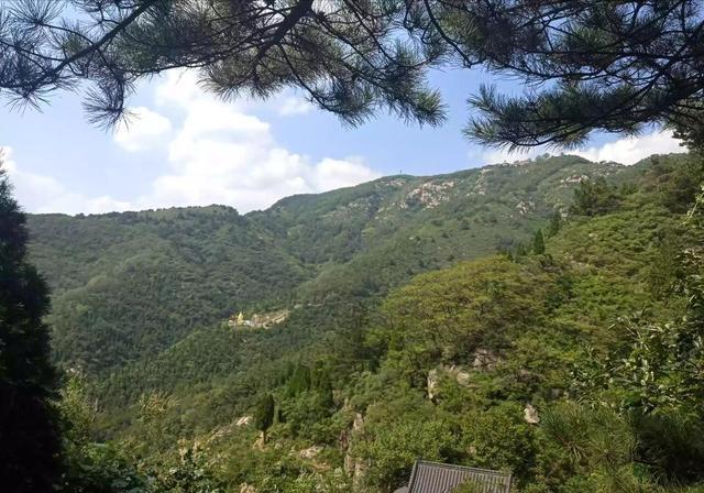 十一假期打卡济南南部山区的水帘峡风景,风景如画,让