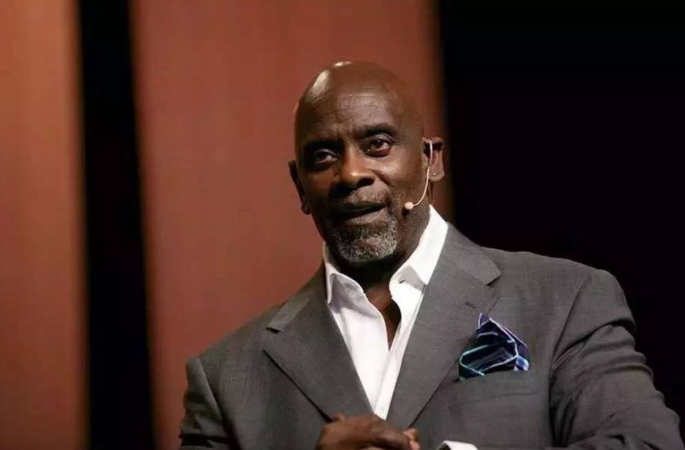 chris gardner(克里斯·加德纳) 故事的原型是金融大鳄chrisgardner