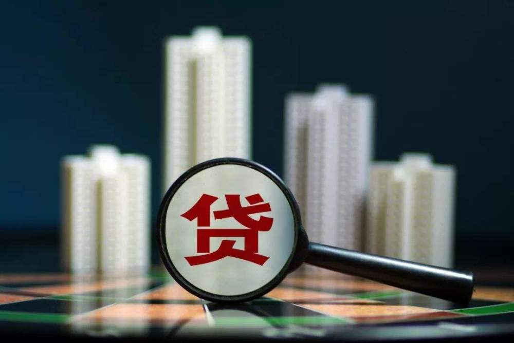还房贷超过这个时间，没必要提前还款，银行经理：不少人白白送钱