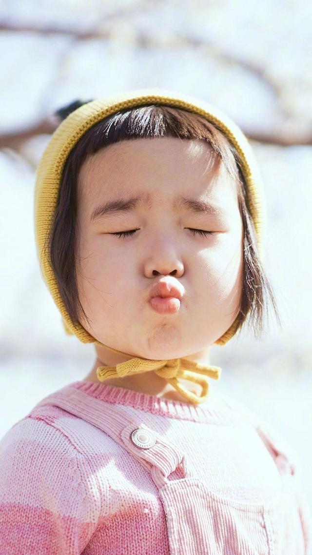 孩子总学'金鱼嘴',宝妈掰嘴一看,急得直奔医院