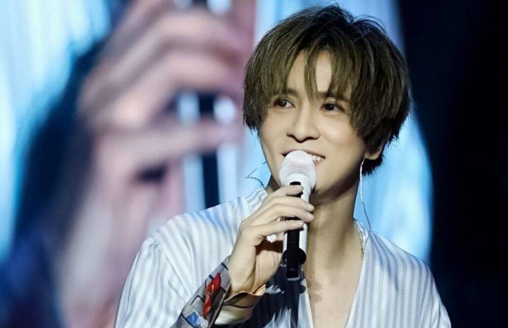 薛之谦终摆脱歌比人红,面对外界质疑,如今已和粉丝形成默契