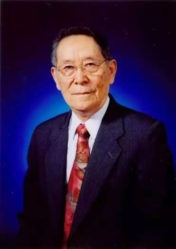 大写的敬佩95岁高龄他依然立草为业心系民生