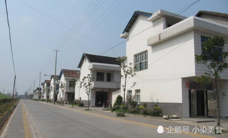 农村"刷白墙"不要钱,农民配合就好,为什么有些农民却