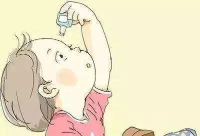 急!男子眼睛被502胶水牢牢粘住!怎么办?