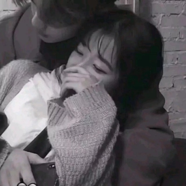1 / 4我始终觉得不管是男孩子还是女孩子一定不要在感情里面太卑微