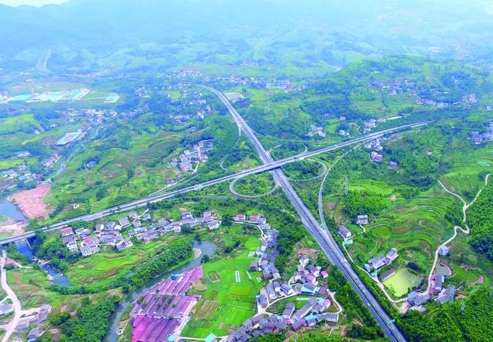 四川所有县城人口排名_四川昭觉县县城图片(3)