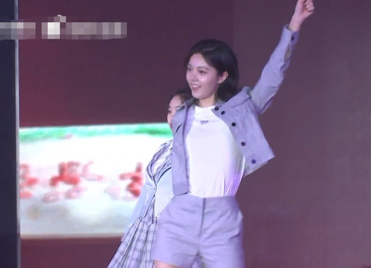 赵今麦回学校大秀舞姿看清无美颜无滤镜下的她网友林妙妙本人