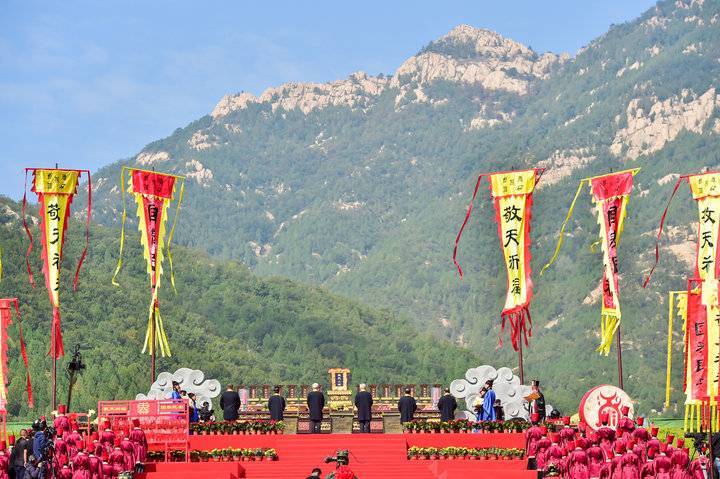 泰山脚下万人共祈福,2019海峡两岸敬天祈福大典