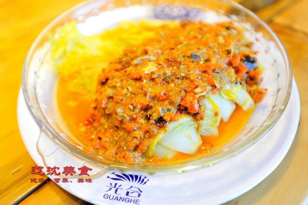 16,蟹黄娃娃菜,娃娃菜甘甜与蟹黄鲜味完美融合.