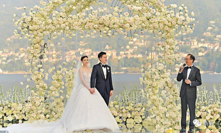 婚纱小说_小说封面图古风(3)