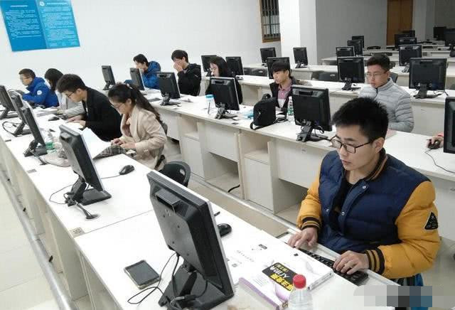 空乘大学排名_江西南昌航空大学空乘