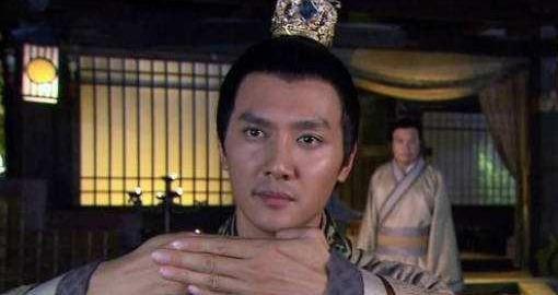 都喝了不少酒,难免会有一些醉意,此时,朱虚侯刘章便请求要以歌舞助兴