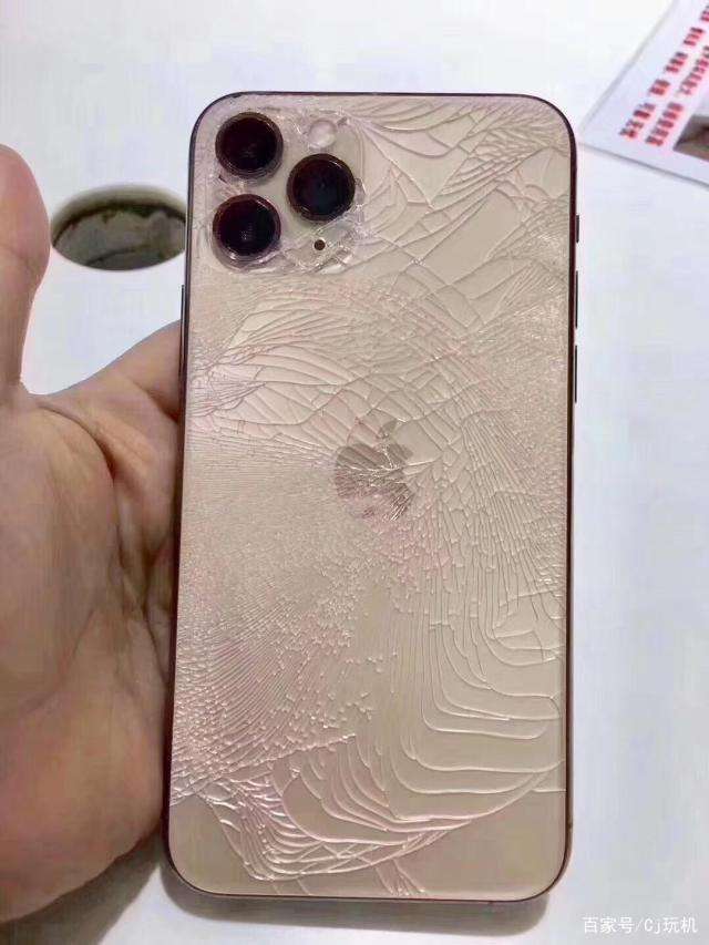 iphone11维修费出炉,手机可要看好了,一摔可能就是一部手机钱!