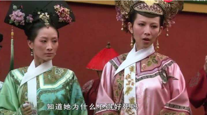 在《甄嬛传》中,安陵容是怎么发现是宜修害了纯元皇后的?