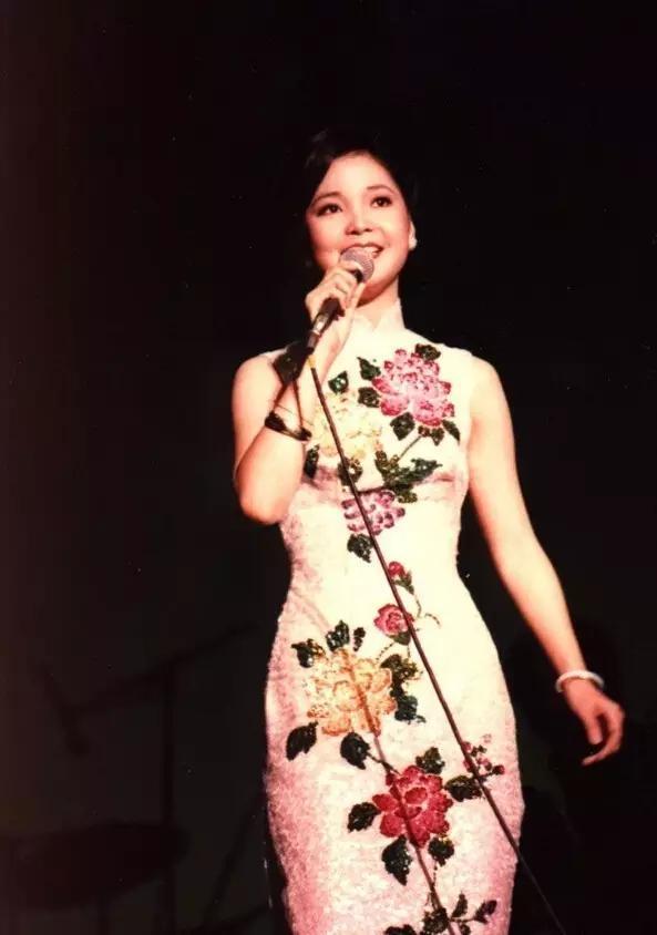 邓丽君绝版旗袍写真,太美了