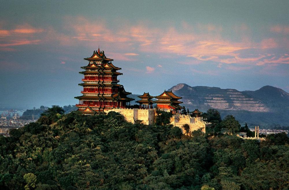 南京这座“烂尾楼”，被遗弃了600多年，如今为何游客爆满？