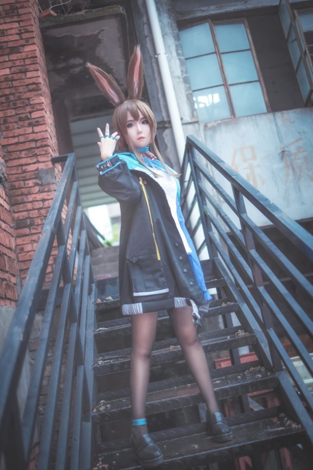 cos:明日方舟-阿米娅欢迎博士回家