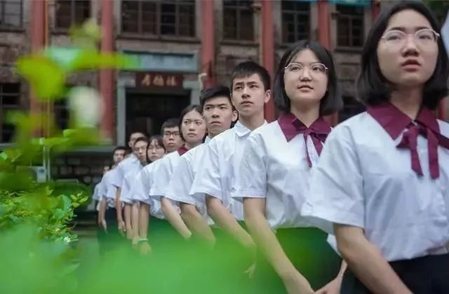 广东各地中学校服大赏,这些学校的好看到