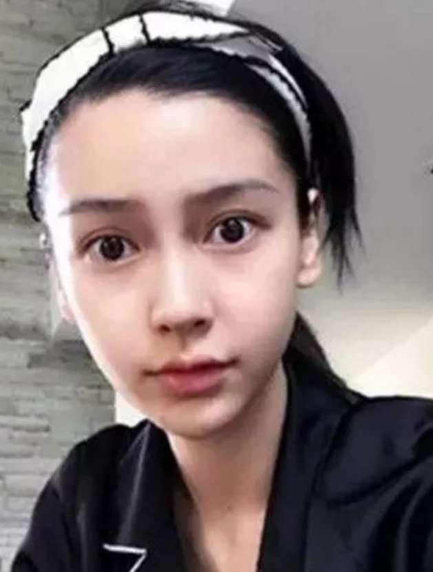 迪丽热巴:我卸妆了很美,杨紫:我卸妆了更美,baby:都让