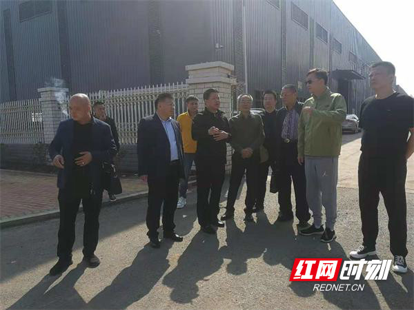 发展总公司旗下中安能国际商贸有限公司董事长金东明等央企高管一行