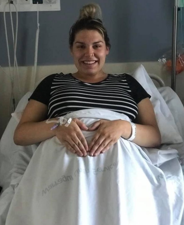 女子长期饮酒后胃痛,到医院检查才知道自己怀孕了而且