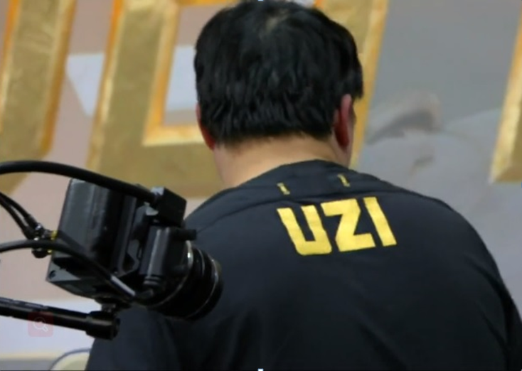 uzi 落寞的背影,明年赛场还能再见到uzi吗?