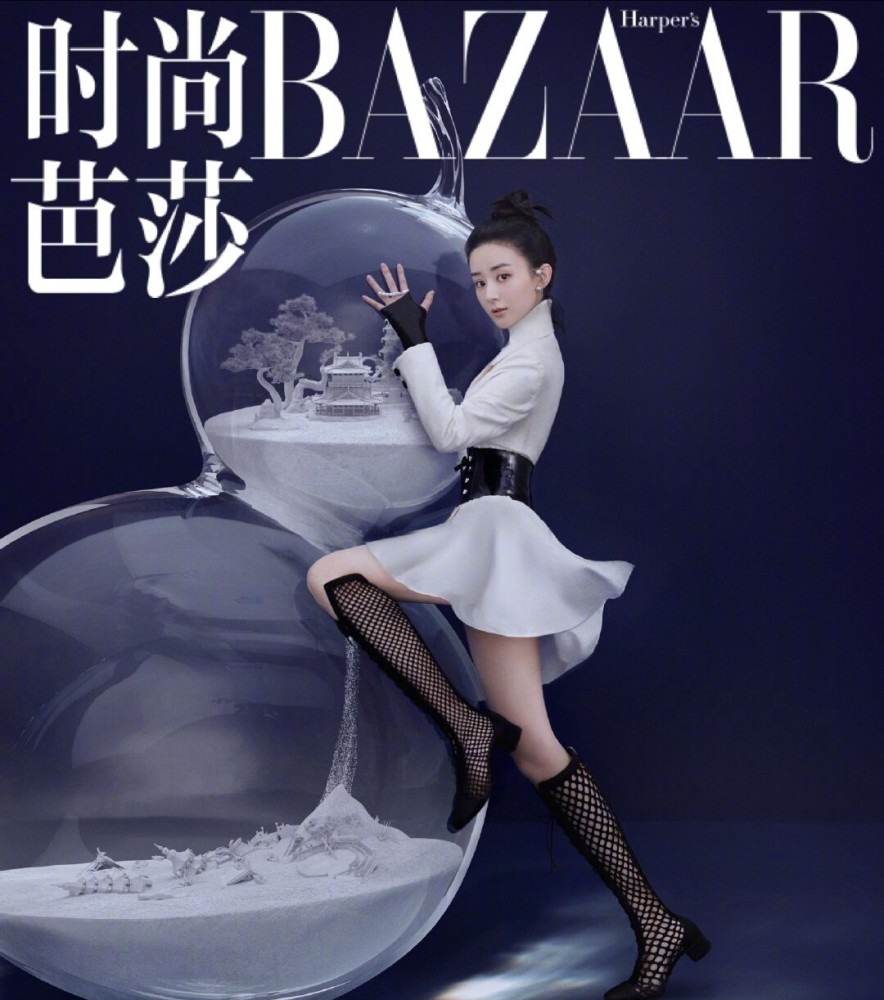 赵丽颖国风大片曝光,穿抹胸裙秀好身材,状态好到重回颜值巅峰