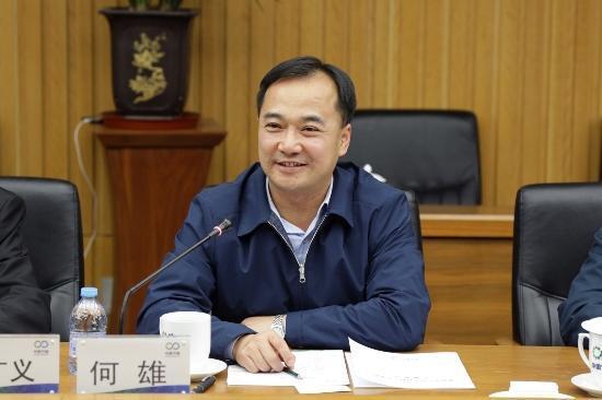 省人大代表,濮阳市委书记何雄