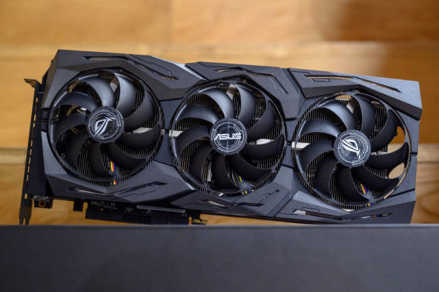 华硕猛禽rog 5700xt评测:这才是玩家们期待的非公版