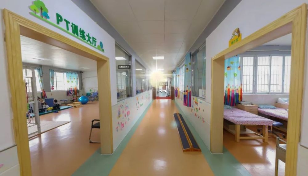 平南县第二人民医院儿童康复科是一家精准康复定点医疗机构,开展 肢体