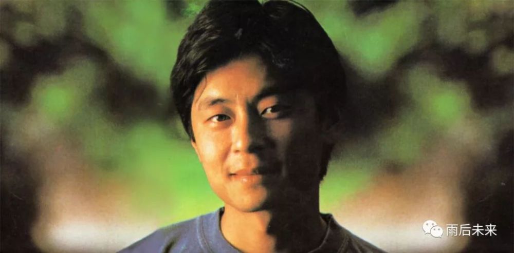 王杰是飞碟唱片打造的唱将型创作男歌手,从1987到1993年间,基本没有