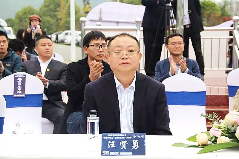 1当天,黄果树旅游区党工委副书记,管委会主任汪贤勇,黄果树旅游区党