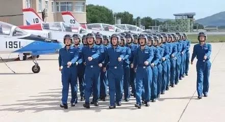 想做"中国机长"吗?2020年度空军面向四川招飞,乐山设初选站!