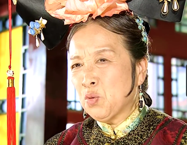 两个容嬷嬷都是害人为何新版一点都不让人有阴影