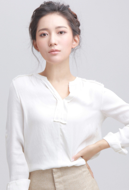 王姿允精美壁纸:甜美的容貌和气质,被完美的呈现