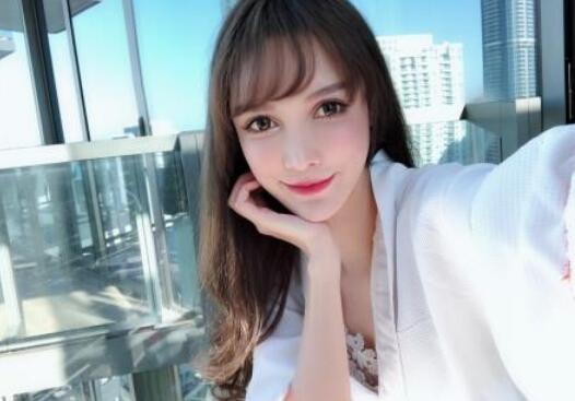 14岁被妈妈带去整容，为了流行脸型，表示还会继续
